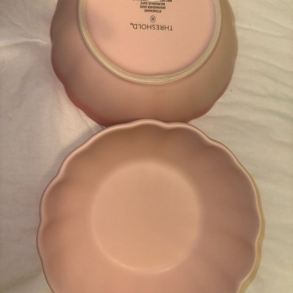 Threshold Scalloped Pink Flower Bowls - Picture 3 of 5